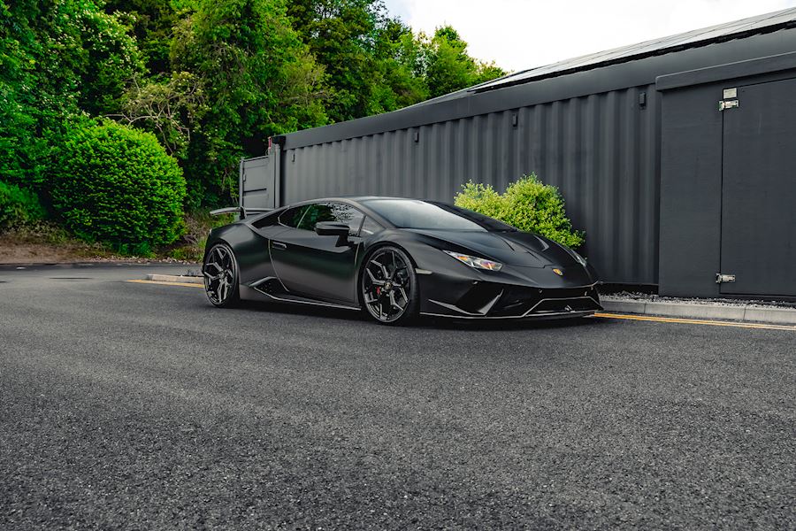 Lamborghini Huracan Installed with Vossen x Novitec NL4 Wheels finished in Gloss Black 20x9 21x12