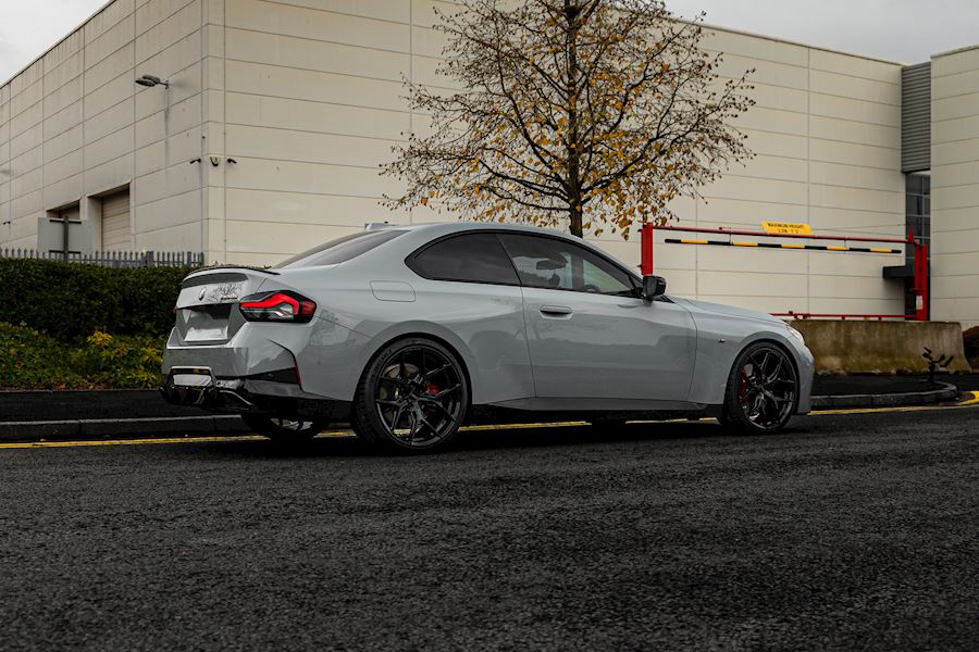 BMW M240i installed with Vossen HF-5 wheels finished in Gloss Black 20x9 20x10.5