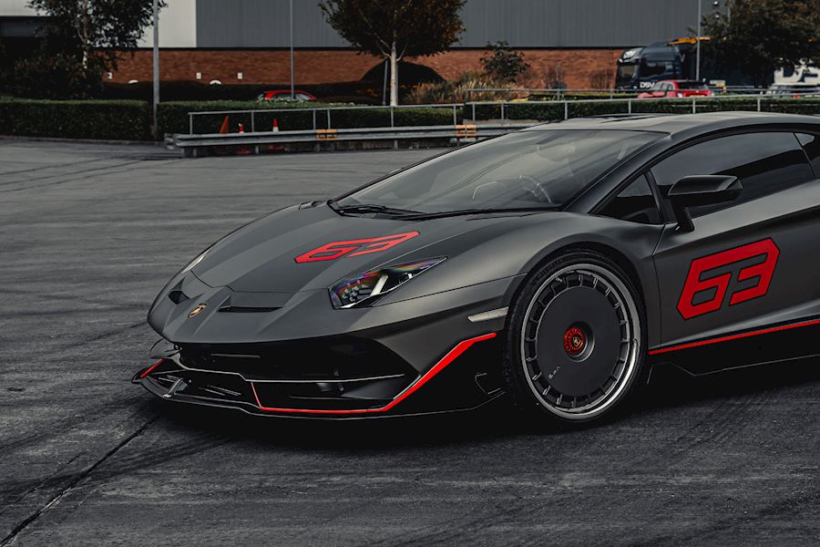 Lamborghini Aventador SVJ 63 installed with HRE 501 & HRE 935 wheels finished in Satin Charcoal Centres with Polished Outer's 21x9 22x12