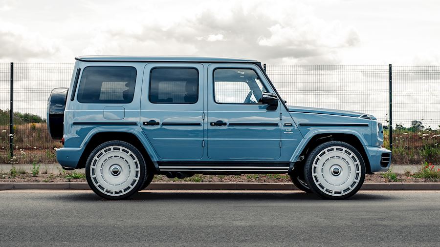 Mercedes G63 installed with Vossen HF-9 wheels finished in Satin Silver 24x10