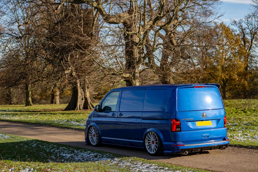 Volkswagen T6 installed with Vossen VPS-2 wheels Finished in Brushed Gloss Clear 20x8.5 20x10