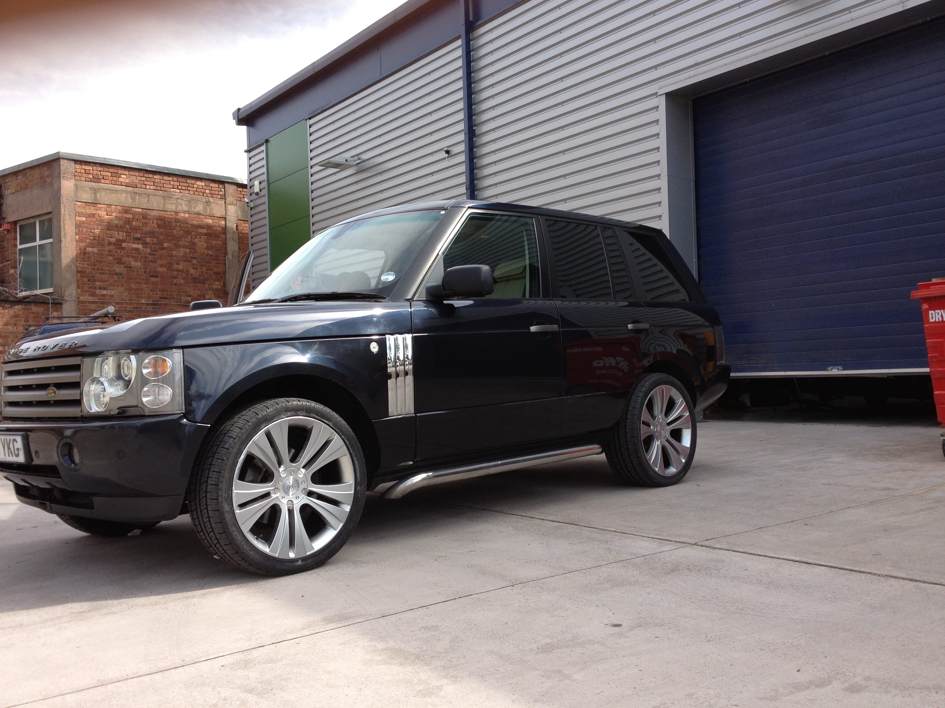 22" Vogue alloy wheels on this Range Rover L322