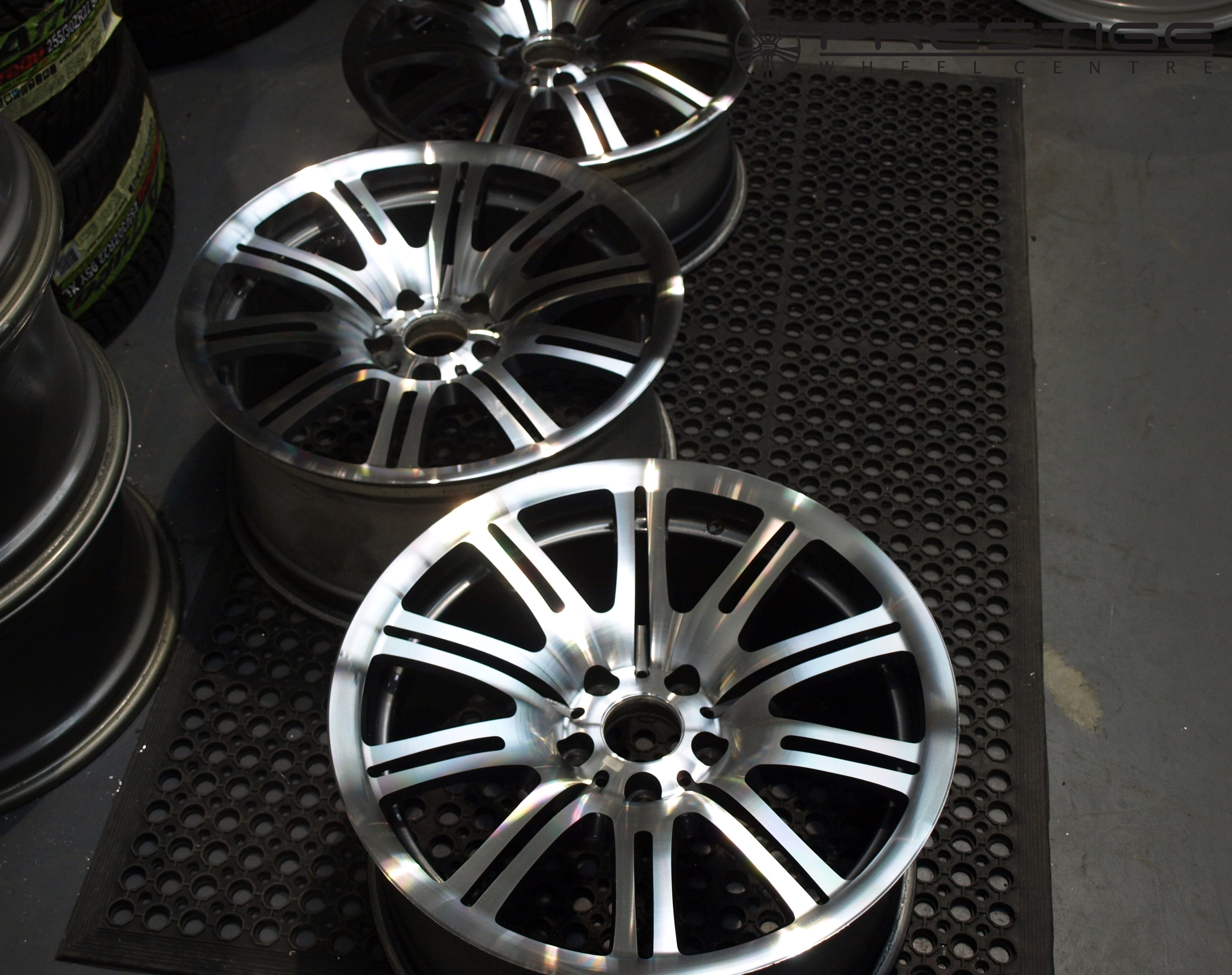 Diamond cut BMW M3 alloy wheels